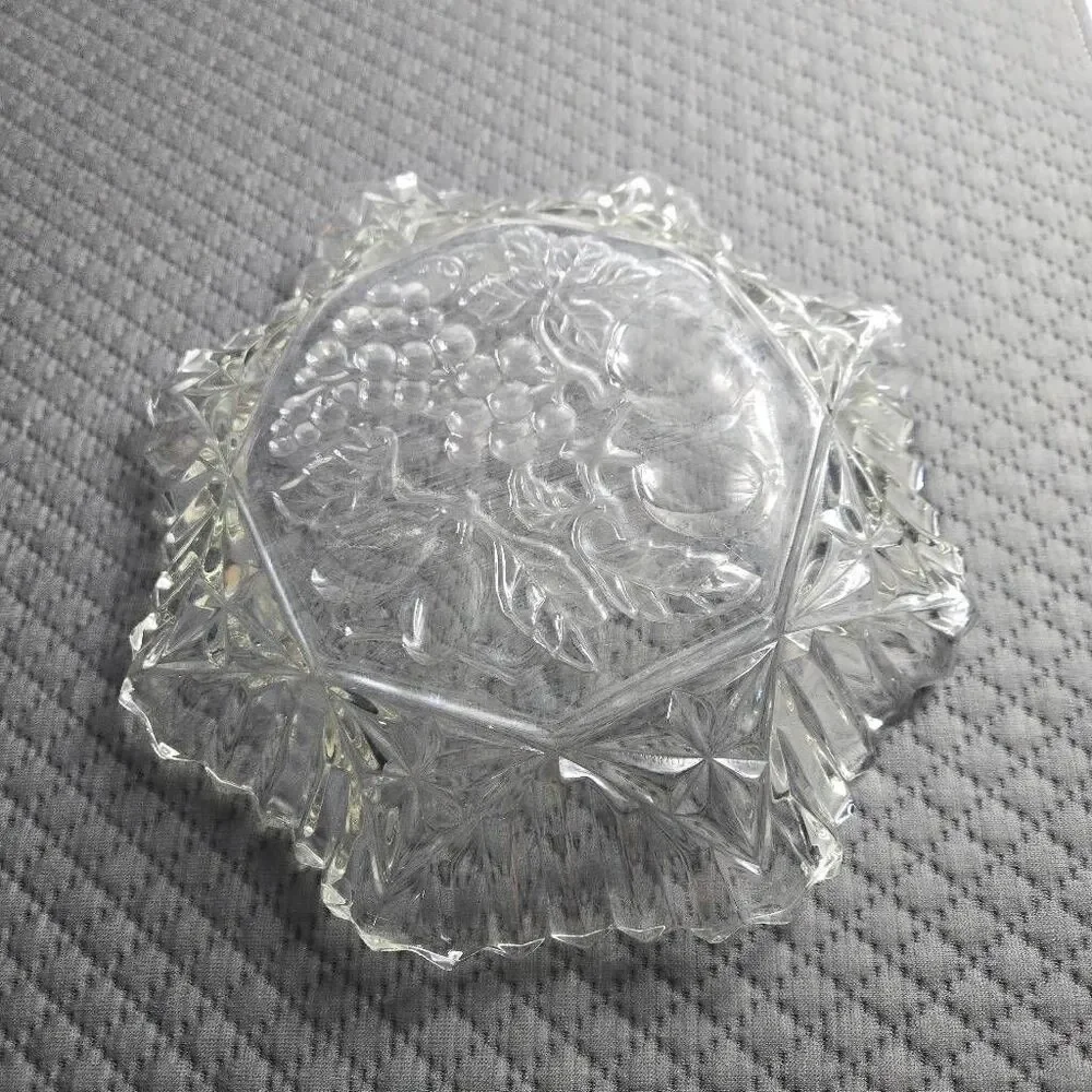 VINTAGE 1950s-60s Federal Glass Pioneer Pattern Ruffled Fruit Bowl - 11 inches